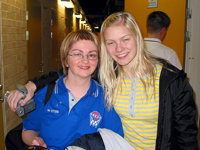 Þóra Melsted, formaður unglinganefndar KKÍ, og Anna María Ævarsdóttir, leikmaður U18 kvenna, á Norðurlandamótinu í Svíþjóð árið 2004.